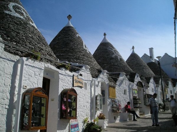 Alberobello - 老板我真的没有从你家房顶偷砖